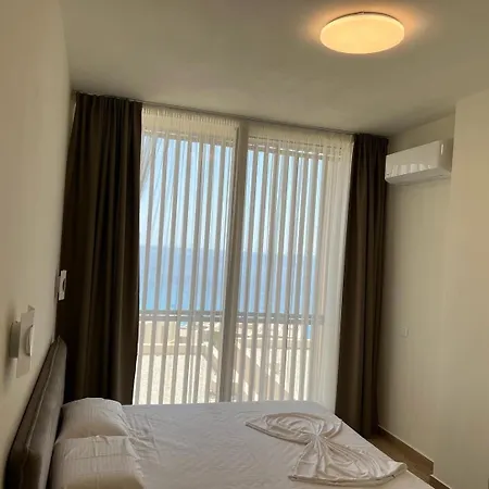 Luna House